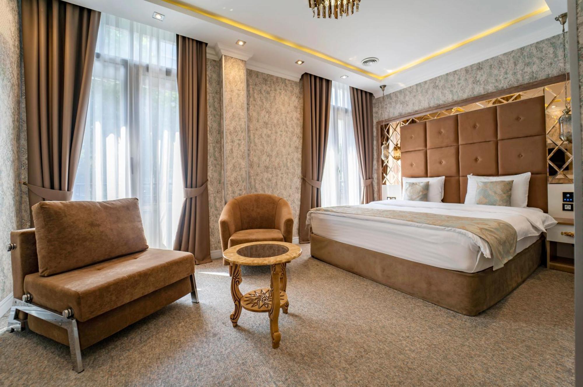 Hotel Aqua Liberty Tbilissi Extérieur photo