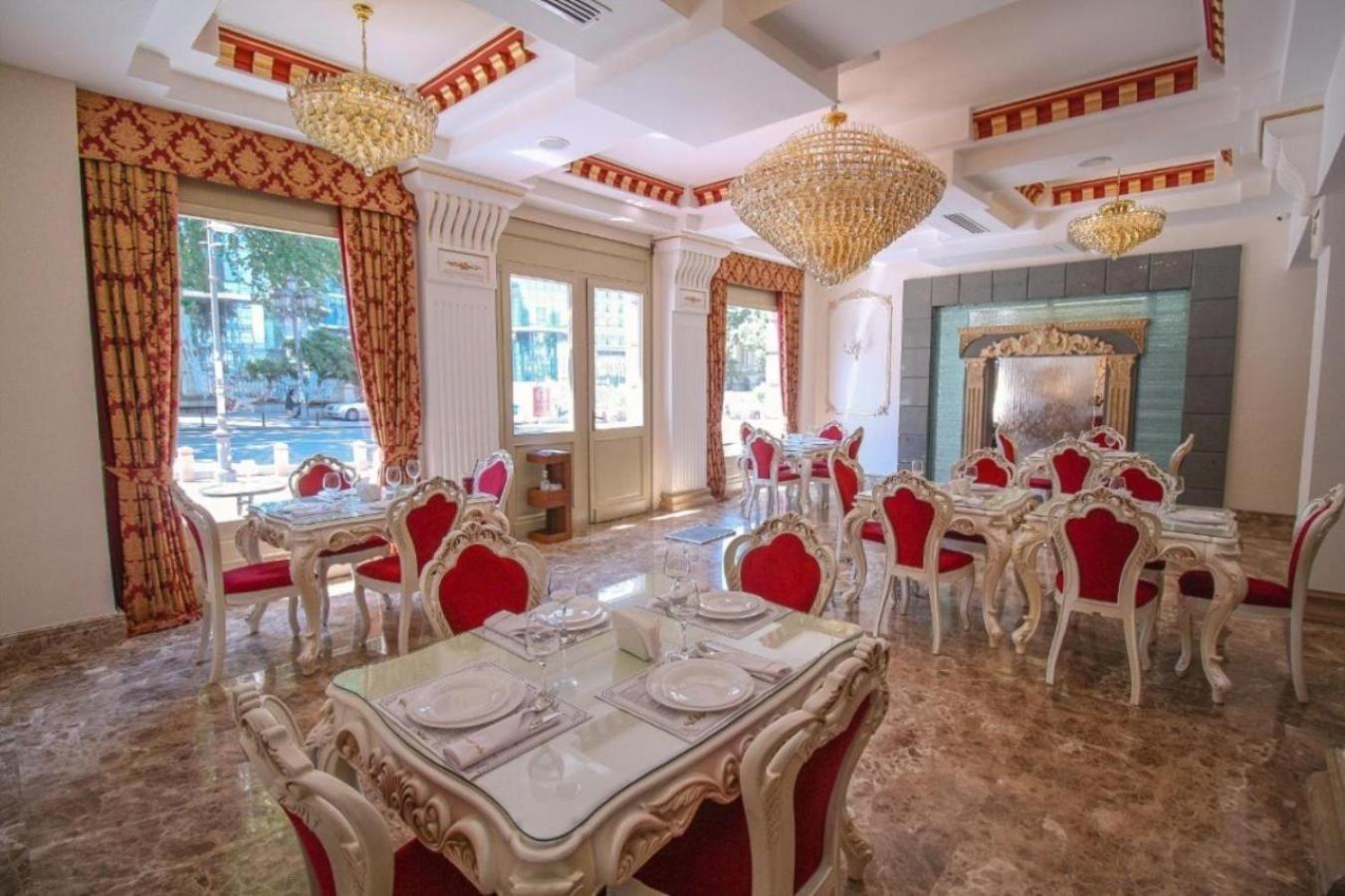 Hotel Aqua Liberty Tbilissi Extérieur photo